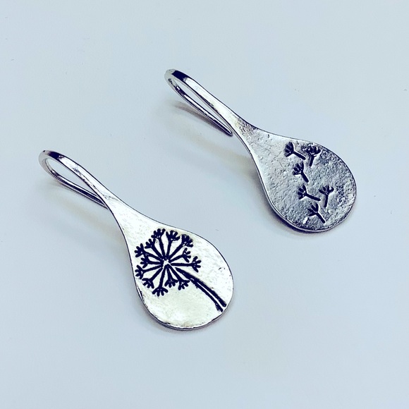 Jewelry - Silver Dandelion Wishes Drop Earrings